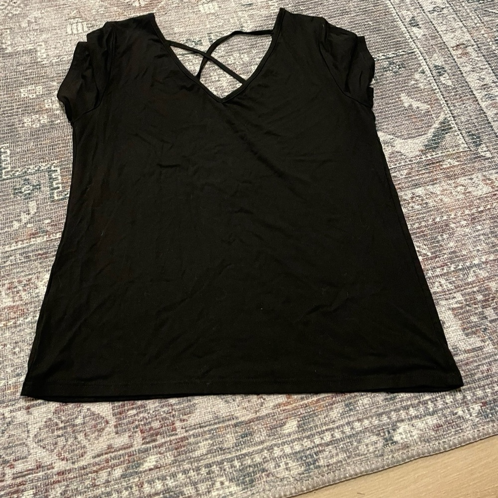 Black v neck t-shirt